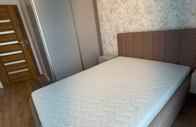 Alquiler de un moderno apartamento de 3 habitaciones, 52 m², Cracovia, Polonia